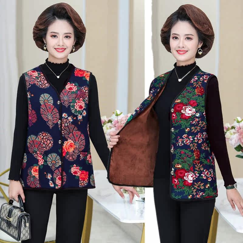 Middle-aged and elderly women's clothing plus velvet vest grandma clothing elderly thickened vest mother autumn and winter clothing large size warm coat