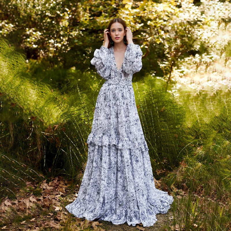 Stunning and Unique French Floral Dress with a Cinched Waist, Elaborate Long Sleeves, Printed Long Skirt with a Large Hem, Light Luxury for Vacation