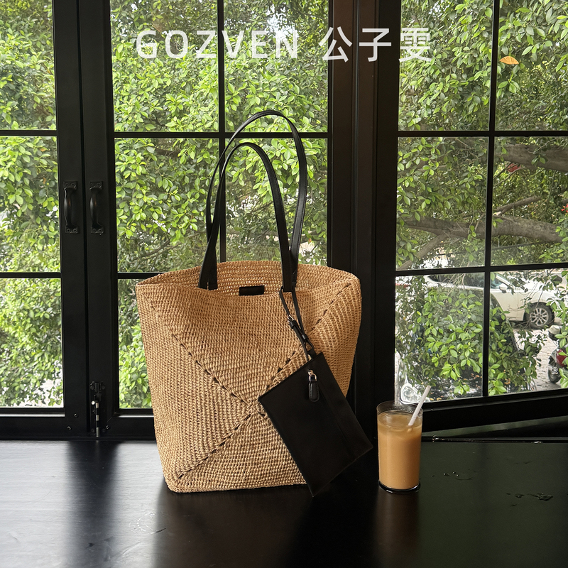 【Gongziwen】Straw Bag 2026 Summer New Style Commuter Vacation Old Money Raffia Woven Handbag Shoulder Tote