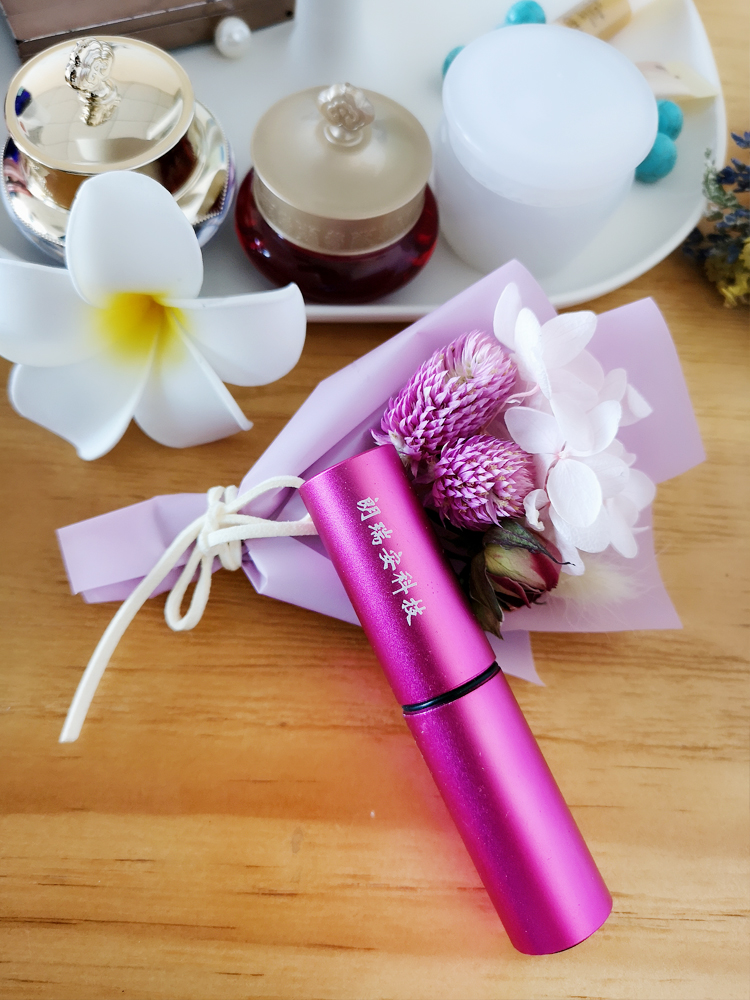 365nm紫光灯检测荧光剂真伪神器。本波操作太绝了。✨