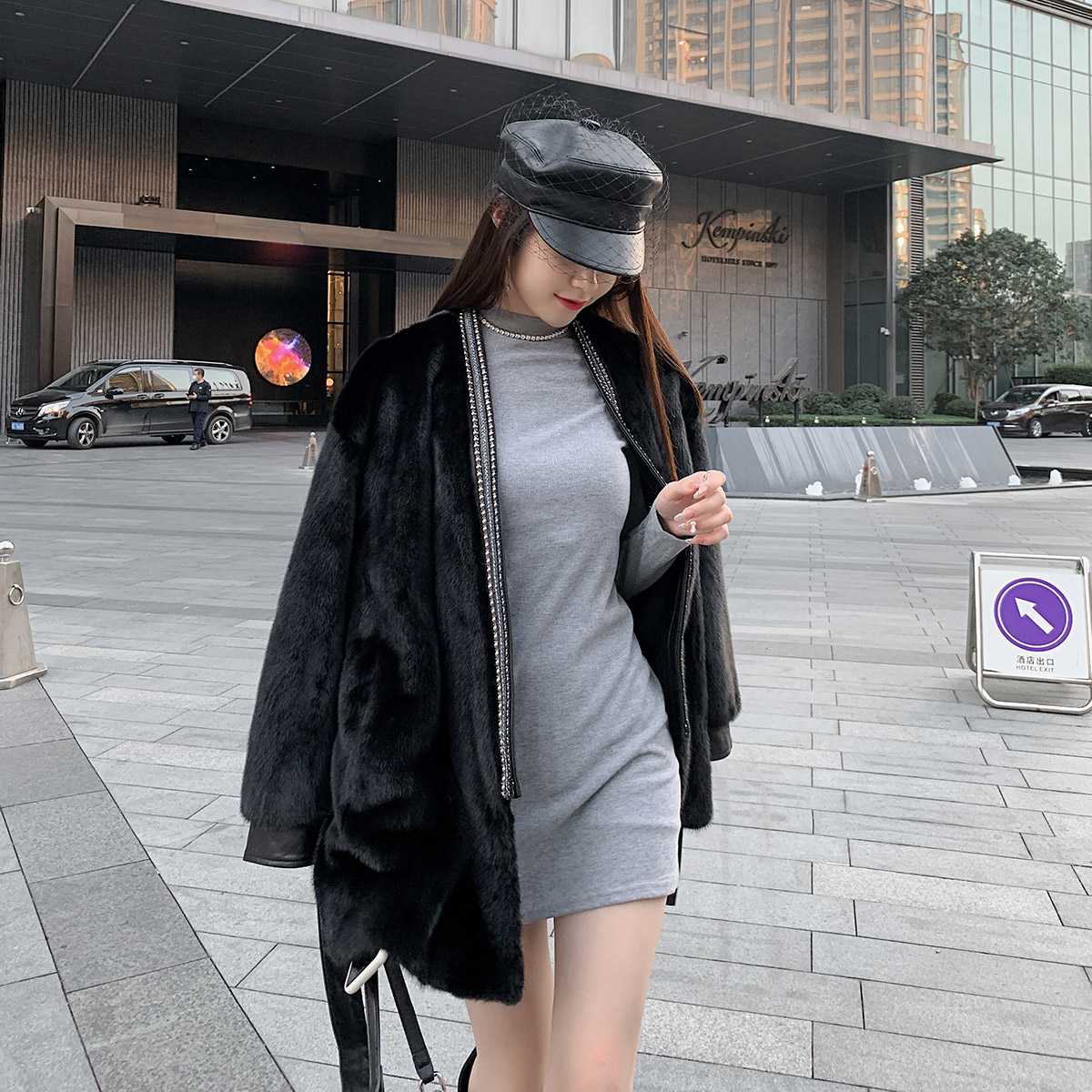 The Violet - class Velvet Fell Coat Female Sterling Female Mink Fur Coat 2022 new silhouette