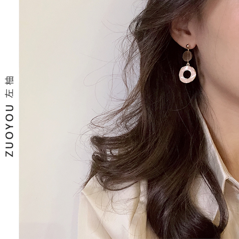 South Korea Retro Irregular Round Geometric Earrings Woman Temperament Brief About 100 Hitch Color Resin Earthen Ear Clip R449