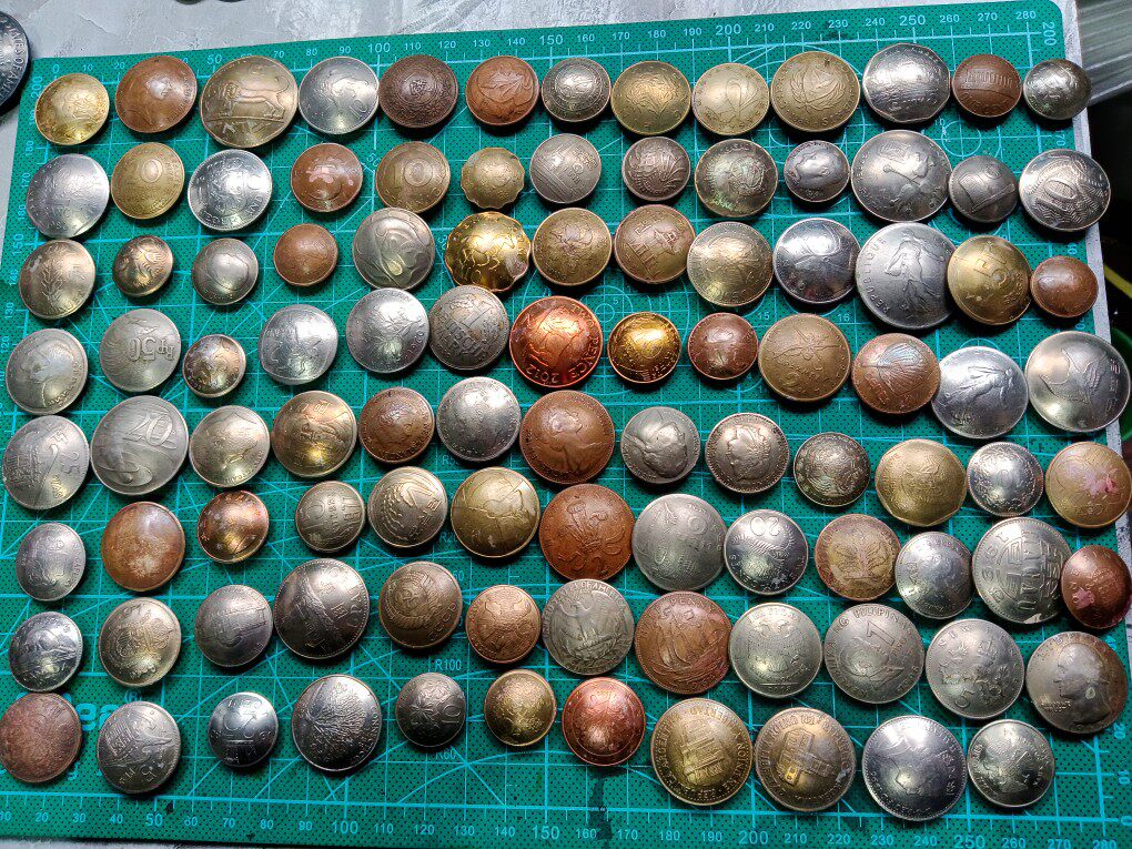 手作りのユニークな本物コイン10枚、ヴィンテージ衣料アクセサリー、カフスボタン、革製品、バッグ、マネークリップ（16～25mm）は送料無料です。