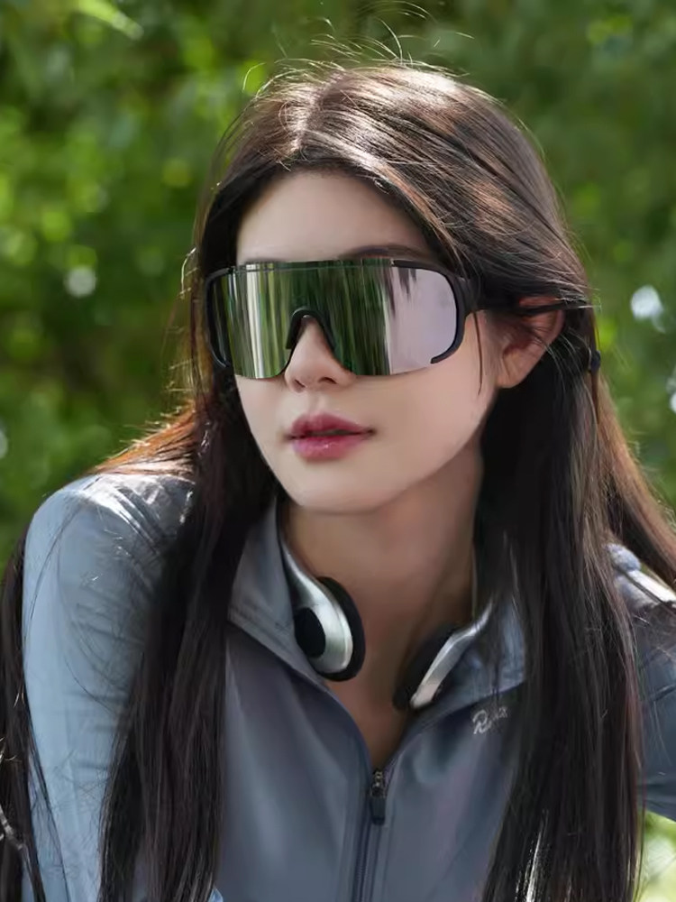 Mountaineering and Cycling Glasses, Personalized One-Piece Large-Frame Sunglasses, Women's Ski Goggles, Windproof and Sun-Protective Sunglasses, Men's Large Face