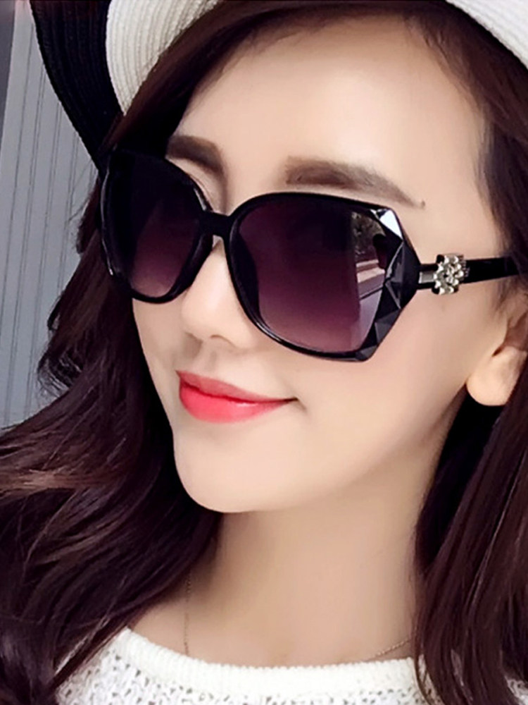 2025 New Style Sunglasses for Women, Fashionable Uv Protection Trendy Sunglasses, Retro Large Frame, Round Face, Unique and Versatile Glasses