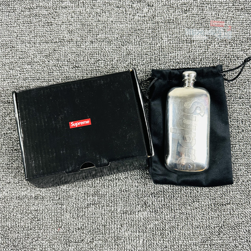 小物入れ Supreme Pewter Mini Flask 2026年最新】Supreme Pewter Mini