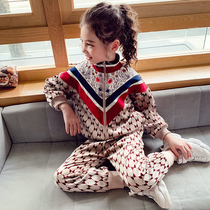Girls suit autumn and winter 2021 new foreign style net red fashionable Korean version of the children's golden velvet children's two-piece set