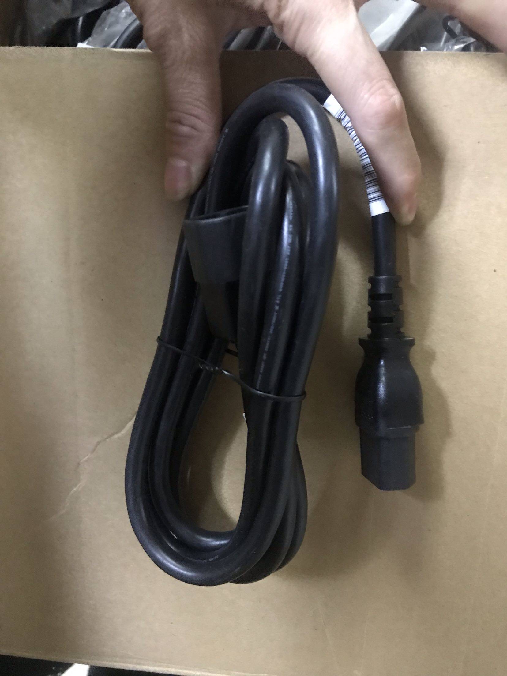 Cisco CISCO CAB-C13-C14 CAB-C13-C14-2M Original Specials