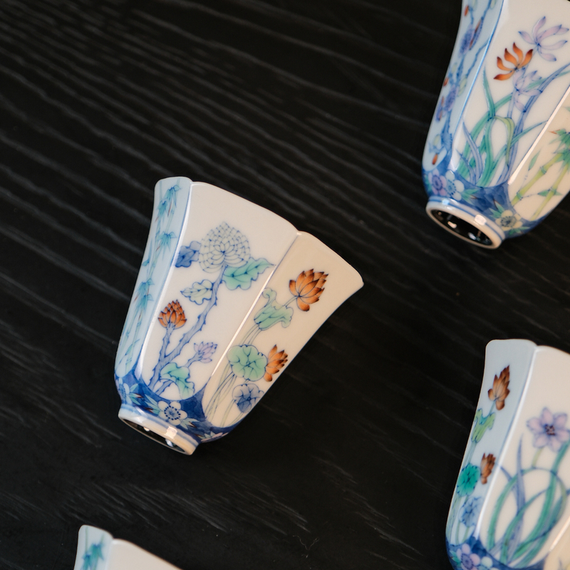 Kongge Qingyuan Famous Hand-Painted Plum, Orchid, Bamboo, and Chrysanthemum Hexagonal Scented Cup, Jingdezhen Kaolin Clay Original Glaze Kongge Qingyuan Famous Hand-Painted Plum, Orchid, Bamboo, and Chrysanthemum Hexagonal Scented Cup, Jingdezhen Kaolin Clay Original Glaze