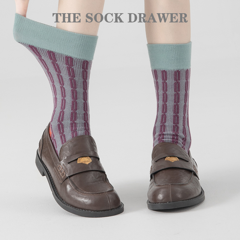 Spring and Autumn Twist-Pattern Mid-Calf Socks Paired with Flat Shoes, Women's Retro Japanese-Style Purple Pure Cotton Slouch Socks with 3D Embossing