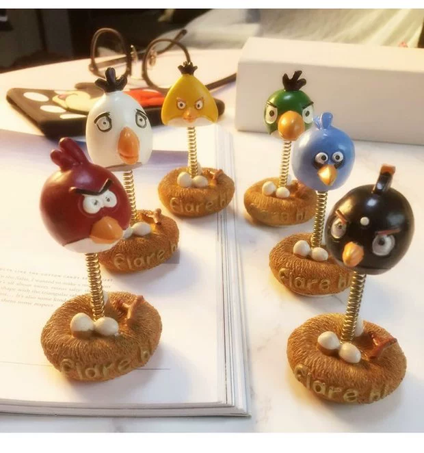 Ba chiếc xe hoạt hình dễ thương Angry Birds Swinging Birds Chim mùa xuân phụ kiện xe hơi trang trí nội thất phụ kiện trang trí xe ô to