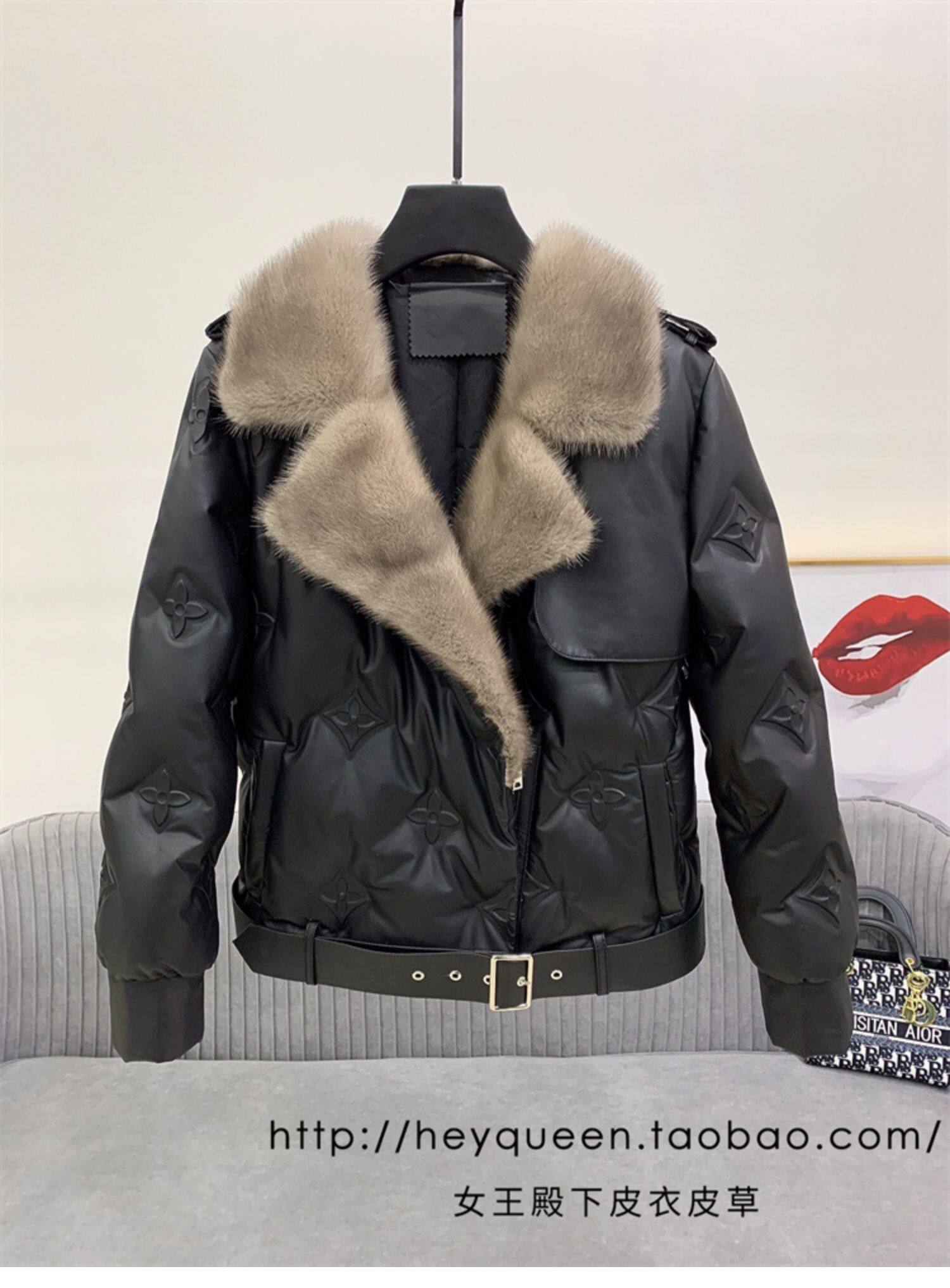 Кожаная куртка 2024年冬季新款真皮皮衣女短款羽绒外套加厚水貂毛领印花宽松显瘦