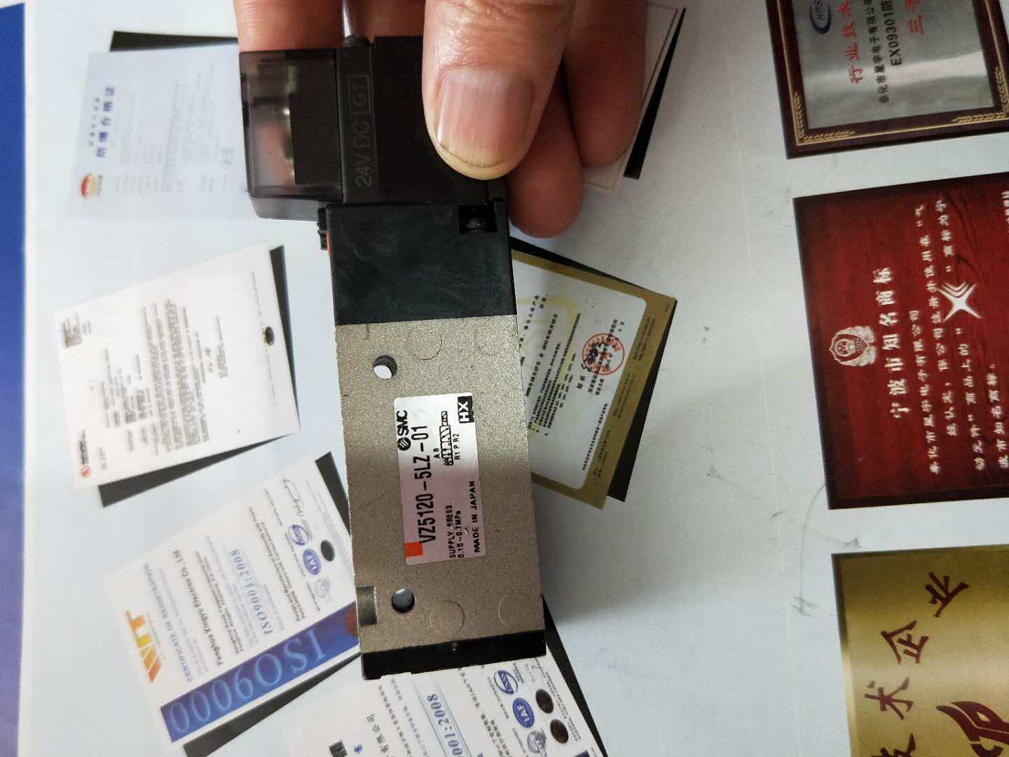 Sale of the SMC original spot solenoid valve VZ5120-5GS-01 VZ5120-5GS-01-F