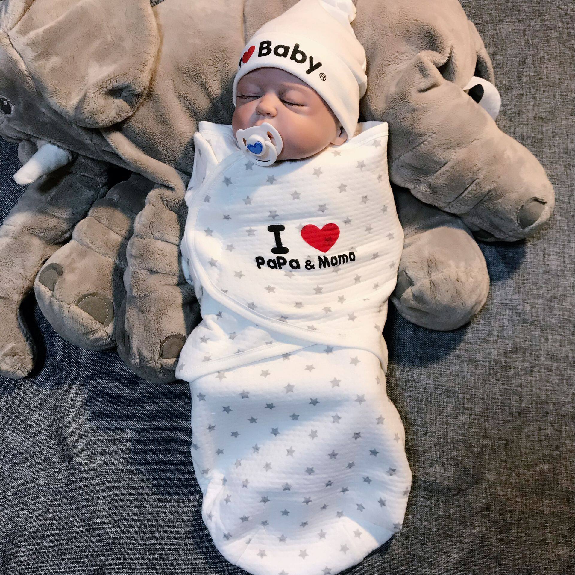 Baby cuddled with pure cotton newborn baby swaddle towels autumn and