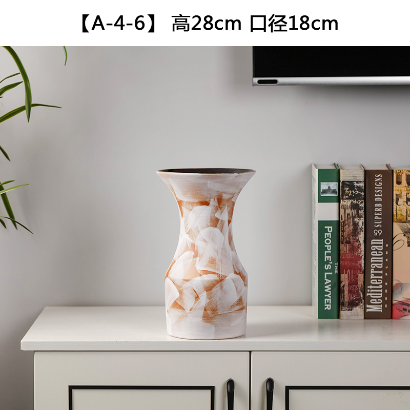 Contracted into dry vase of jingdezhen ceramics trumpet furnishing articles northern wind restoring ancient ways is the sitting room the desktop home decoration