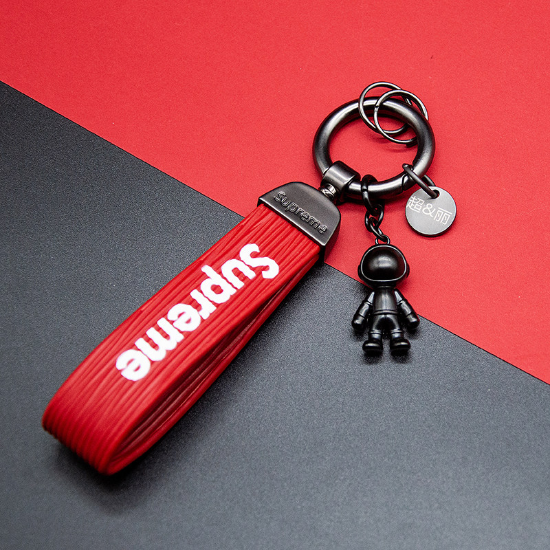 Super Chaurette lovers astronaut car key buckle pendant male personality upscale key necklace gift woman