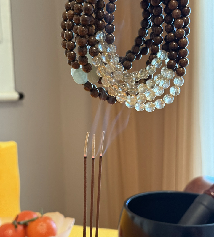 Self-Contentment and Integrity - Money and Power Are the Center of Attention 3.0 - Golden Sandalwood, Golden Titanium Crystal, and Hetian Dragon Brand Self-Contentment and Integrity - Money and Power Are the Center of Attention 3.0 - Golden Sandalwood, Golden Titanium Crystal, and Hetian Dragon Brand