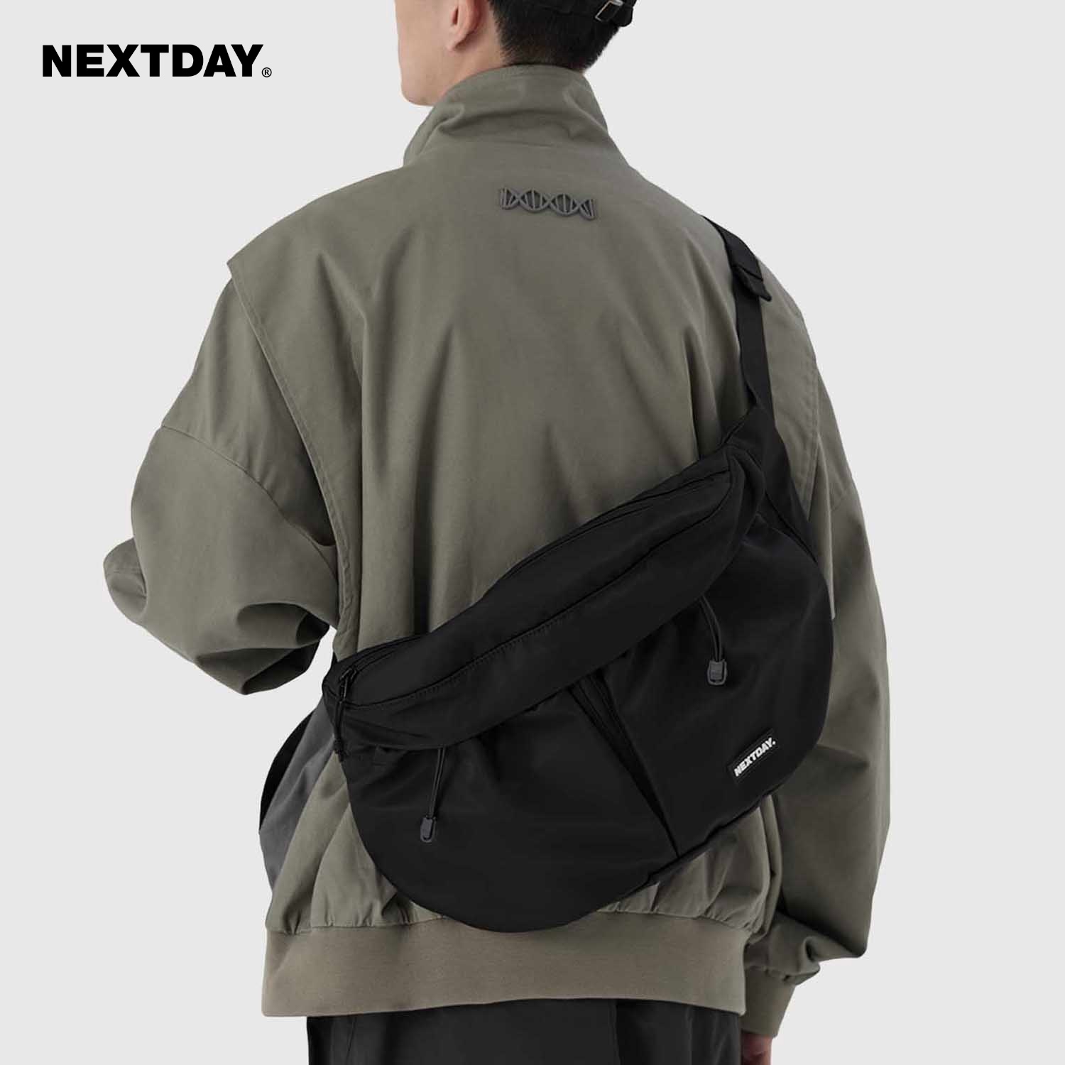 NextDAY Functioning Skew Satchel men and women single shoulder backpacks Trend Large capacity Postpack commuter satchel dumplings bag-Taobao