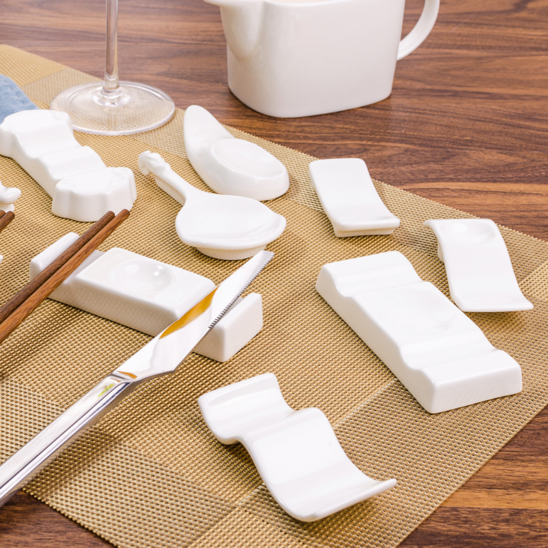 Ceramic chopsticks rack and chopsticks holder frame ipads China chopsticks pillow spoon, chopsticks rack up phnom penh hotel chopsticks holder frame custom logo