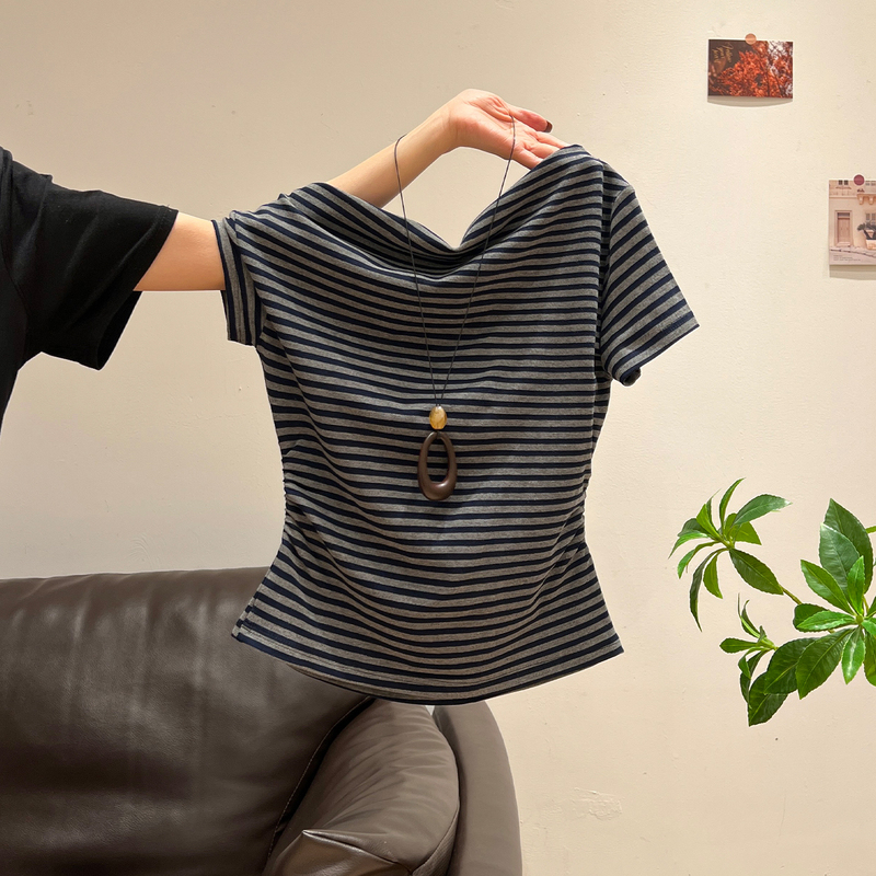 American Retro Color-Block Striped Off-Shoulder Short-Sleeve T-Shirt 2026 Spring/Summer New Slim-Fit Top for Women