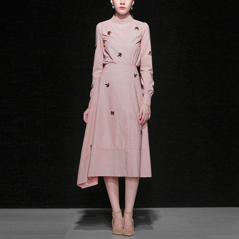 2017秋装新款女装时尚复古灯笼长袖重钉珠上衣不对称条纹半裙套装