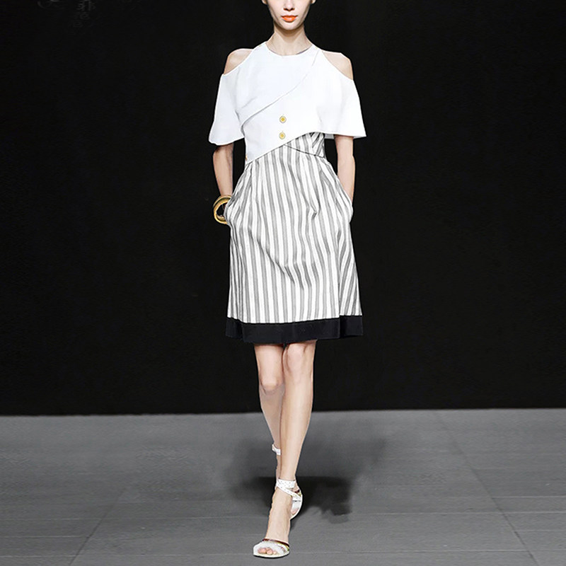 夏季气质名媛修身条纹裙子露肩显瘦中长款连衣裙女装夏装2017新款