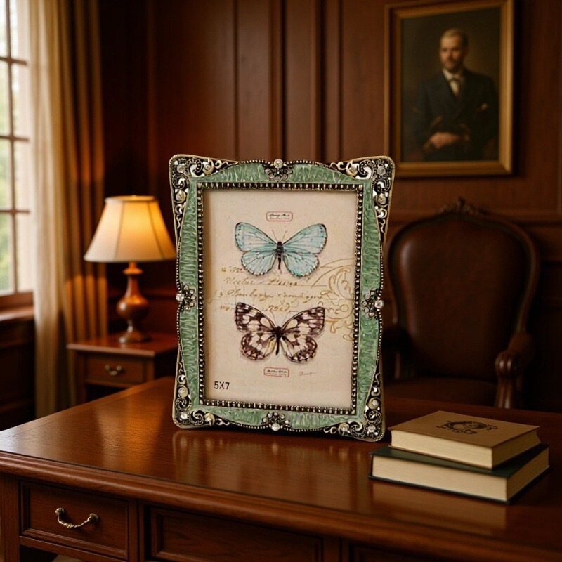 European-Style Bronze Green 6inch 7inch Metal Photo Studio Alloy Picture Frame Home Decor Items European-Style Bronze Green 6inch 7inch Metal Photo Studio Alloy Picture Frame Home Decor Items