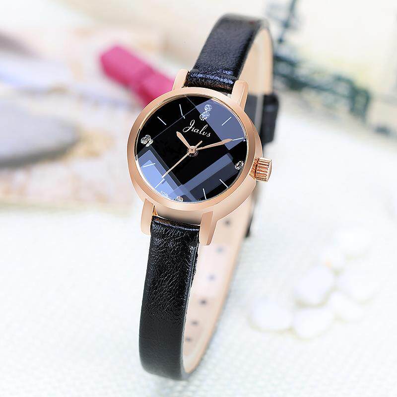 Watch women's summer decoration 2021 new Korean fashion middle school student ins wind small fresh simple temperament watch