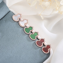 PT950 platinum imported moisanishi unicorn gourd female earrings 18K rose gold white Fritillaria earrings to send friends