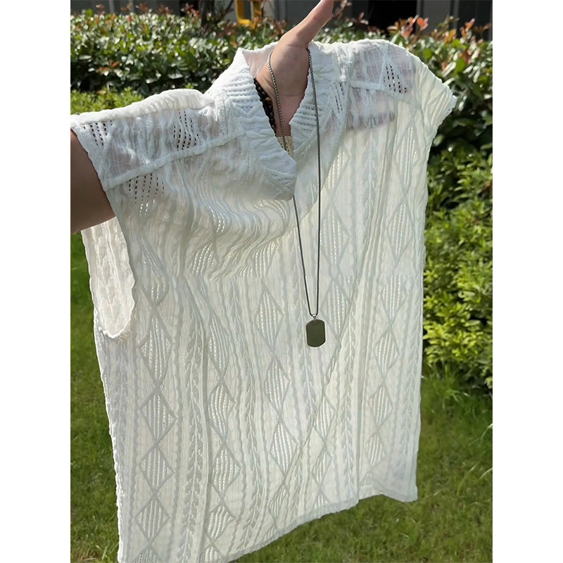 Old Money Style Diamond Jacquard Hollow Mesh Vest for Men, Summer Breathable Quick-Drying V-Neck Sleeveless Ice Silk with a High-End Feel Old Money Style Diamond Jacquard Hollow Mesh Vest for Men, Summer Breathable Quick-Drying V-Neck Sleeveless Ice Silk with a High-End Feel