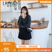 Large size womens clothing Autumn 2021 new fat mm Korean version thin pleated short skirt leg length a-line skirt skirt