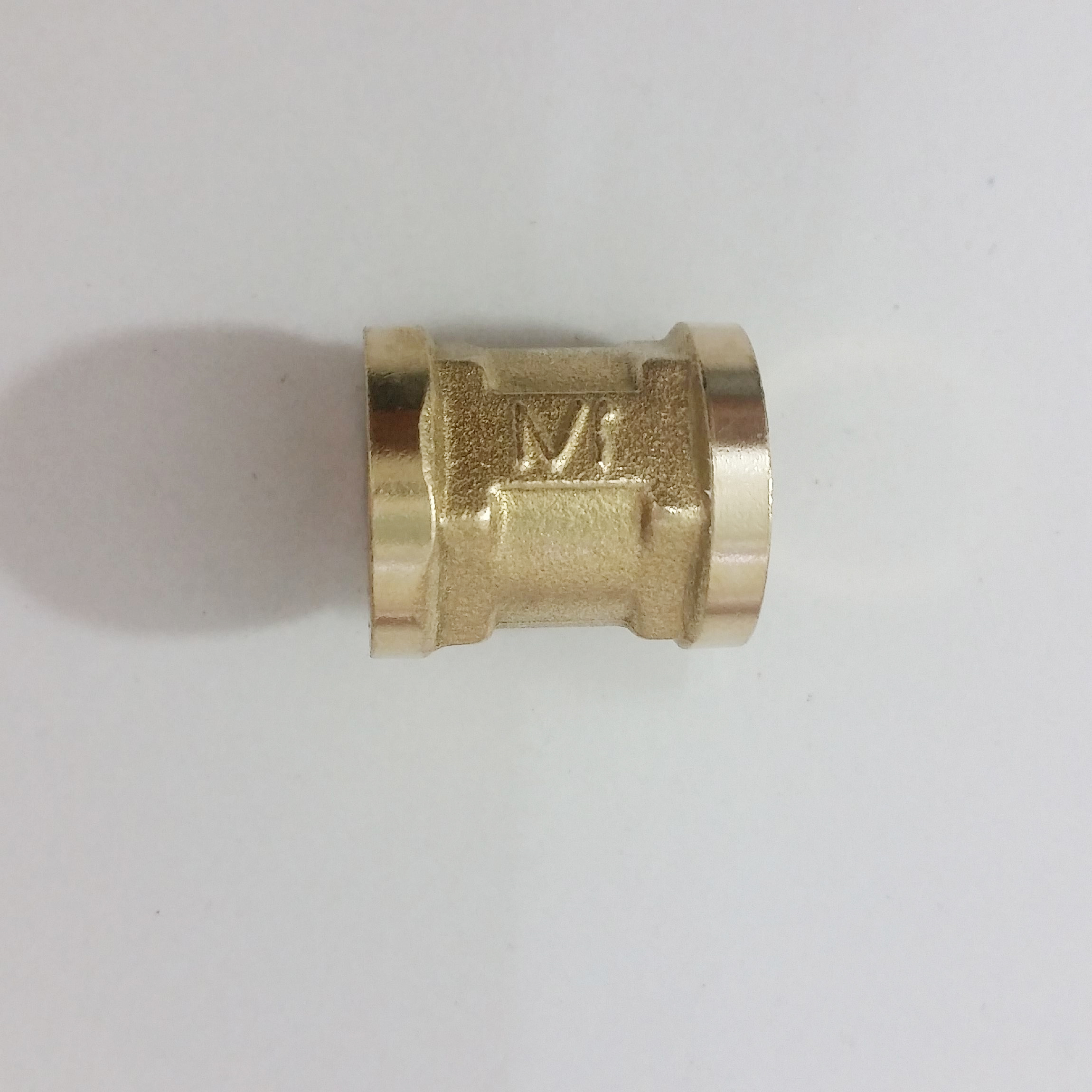 Floor heating pipe special joint plastic pipe joint connector metal soft pipe joint aluminium plastic pipe fitting accessory