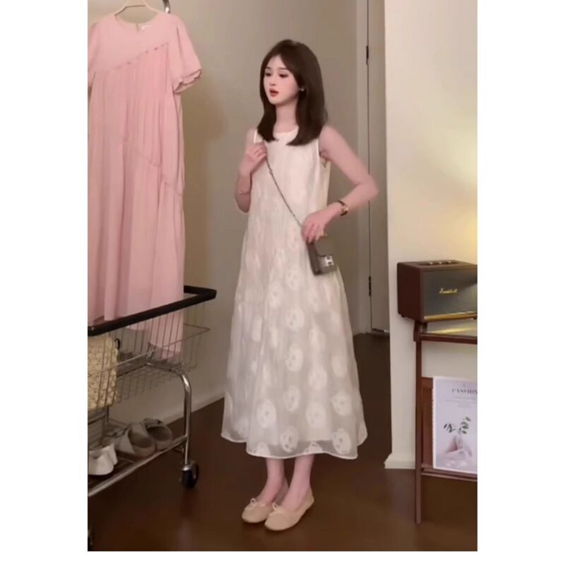 French-Style High-End Sleeveless Lace Dress for Women, Summer Loose Fit, Slimming and Elegant French-Style High-End Sleeveless Lace Dress for Women, Summer Loose Fit, Slimming and Elegant
