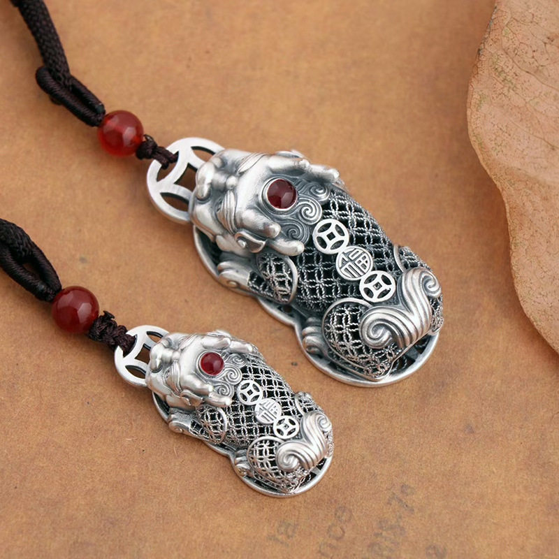 S999 Foot Silver Comeback Ancient Leopard Key Button Pendant Pendant Hollowed-out Gold Coin Silver silver Silk recruiting Nafu Necklace Pure