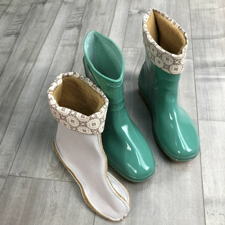 Kéo lại giày đi mưa cho nữ