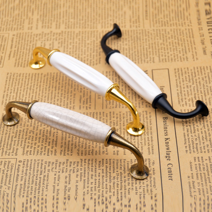 Modern minimalist American style overall cupboard wardrobe door handle cabinet door small handle kitchen door drawer handle door with handle