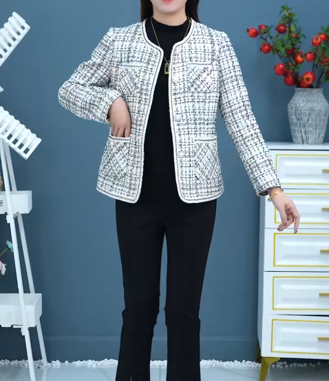 Middle-Aged Mother's Clothing, Women's Jacket, Small Chanel Style, Spring and Autumn Fashion, Slim Fit, Long-Sleeved Small Suit, Tweed Plaid Top