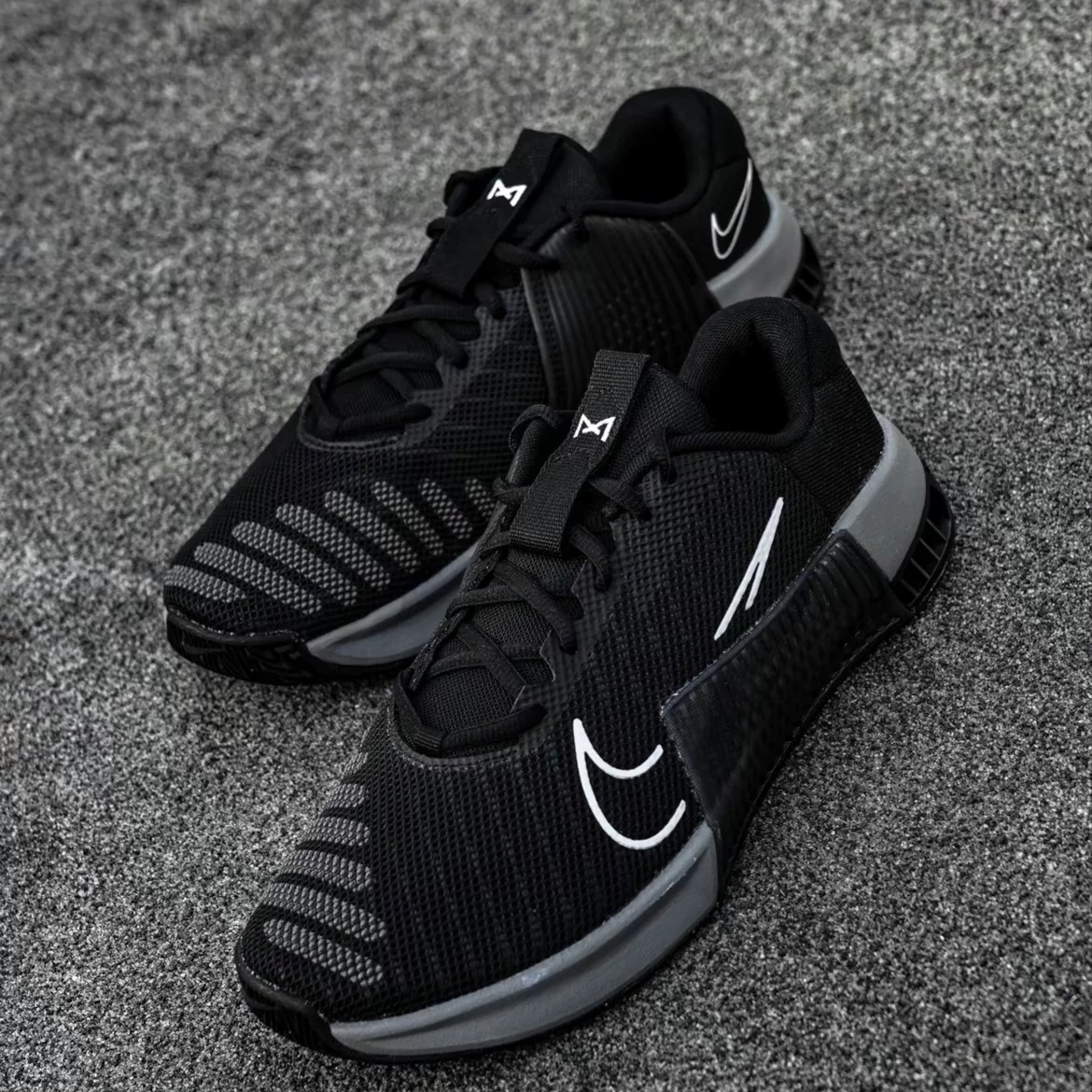 Nike всеобъемлющая фитнес кроссовки Metcon 9 черно-белые низкопрофильные для мужчин и женщин DZ2617-001
