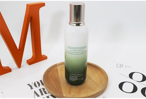 Восстанавливающая эссенция, увлажняющий осветляющий разглаживающий лосьон, 125 мл, осветляет кожу, против морщин