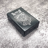 Ярко -желтый орел