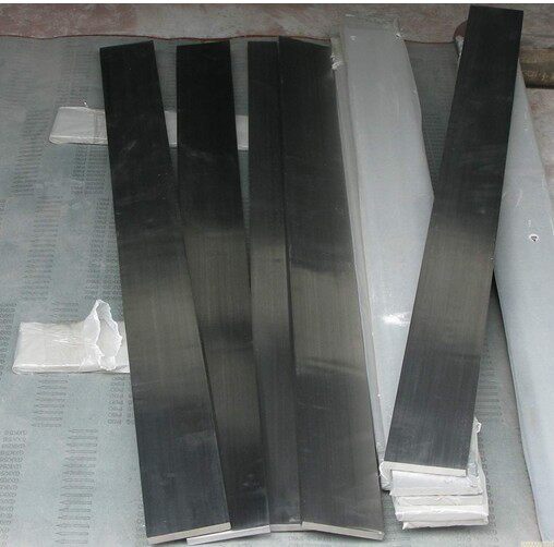 304 cold-drawn stainless steel strip, polished flat steel, wire-drawn flat strip, cold-drawn square steel, any cutting can be processed