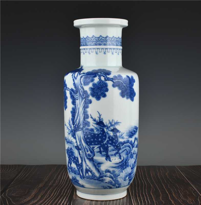 清代 青花風景花瓶 康熙年製款 花器 香道具 茶道具 An inscribed blue and white 'figural' vase, Qing dynasty