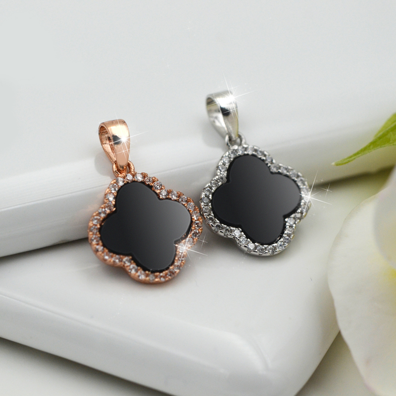 Four-Leaf Clover Pendant, Single Pendant with Full Diamonds, Black Agate, Standalone Pendant, Trendy and Fashionable, Gift for Best Friend, Korean Style, Simple Four-Leaf Clover Pendant, Single Pendant with Full Diamonds, Black Agate, Standalone Pendant, Trendy and Fashionable, Gift for Best Friend, Korean Style, Simple