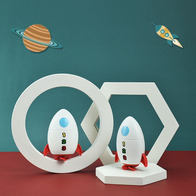 Clockwork Toys children on the strings Chains Baby Puzzle Lippo baby boy up to 1 year old Surging Male Girl Cartoon