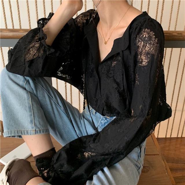 French High-End Black V-Neck Cut Out Lace Shirt for Women Spring & Fall New Elegant Versatile Long-Sleeved Shirt Top