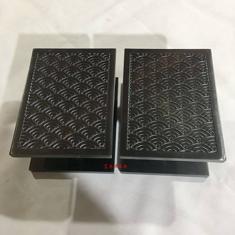 Chinese black titanium scales carving door handle handle handle handle handle at hotel club glass door