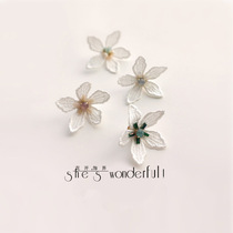 Small brooch Japanese simple simple Joker Crystal lace embroidery flower Thorn pin buckle blouse