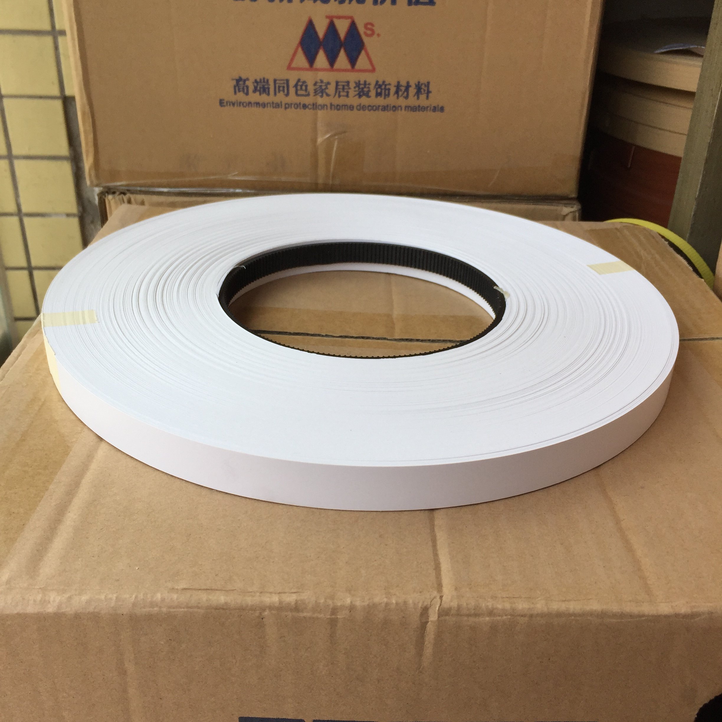 0 4MM thick * 22MM wide white PVC furniture seal side strip one roll 200 m