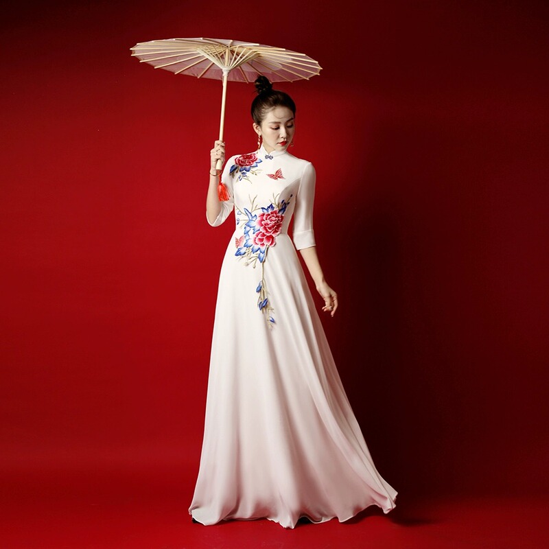 High-End Chinese-Style Long Dress, White Chiffon Banquet Evening Wear, Guzheng Choir Stage Catwalk Performance Costume