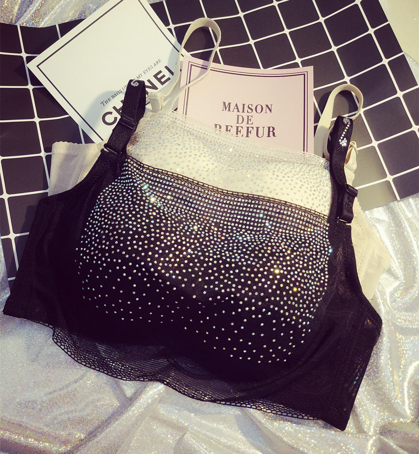 Color diamond bright drill Breasted Underwear Shoulder Strap Drill water drill Anti-light wrap Chest Underwear Poly thickening Girl Princess Adjustment